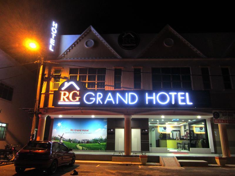 Rg Grand Hotel Batu Pahat Buitenkant foto