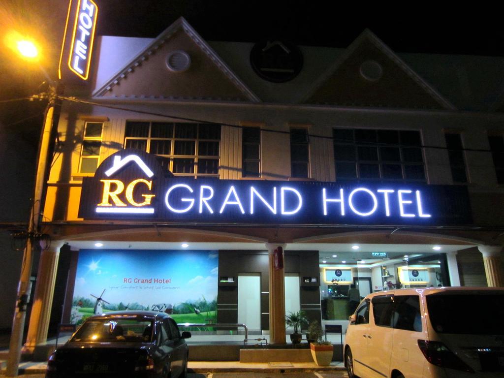 Rg Grand Hotel Batu Pahat Buitenkant foto